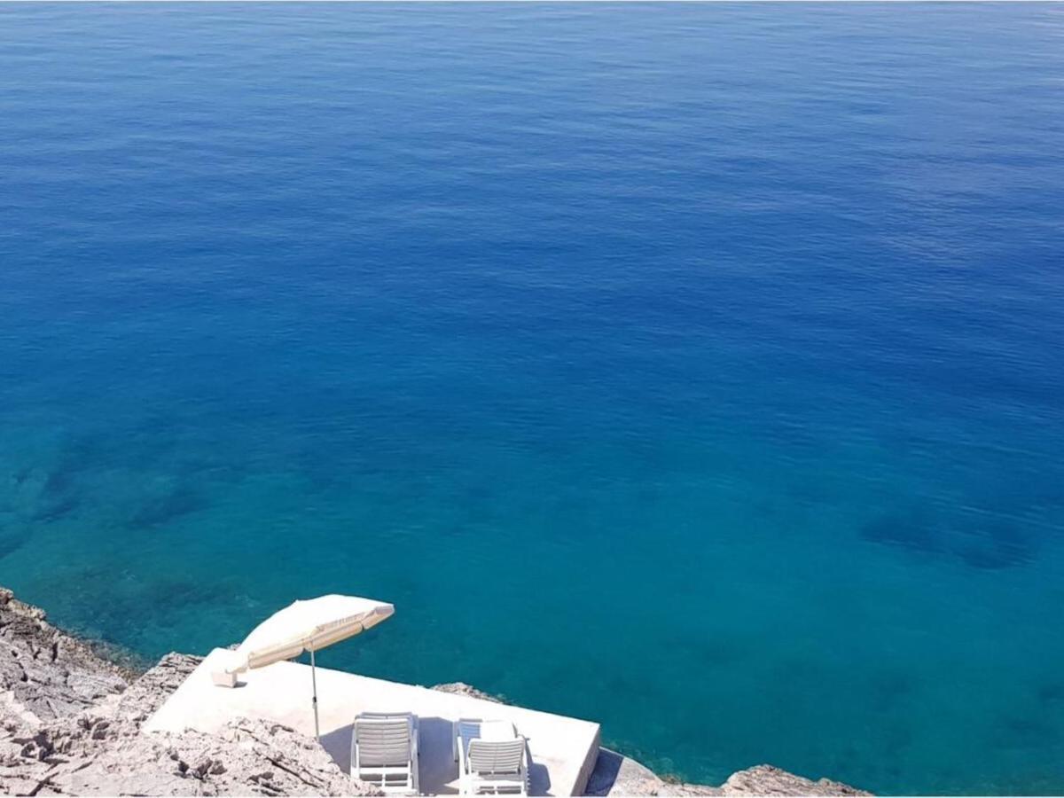 Holiday House Jakov Gdinj エクステリア 写真
