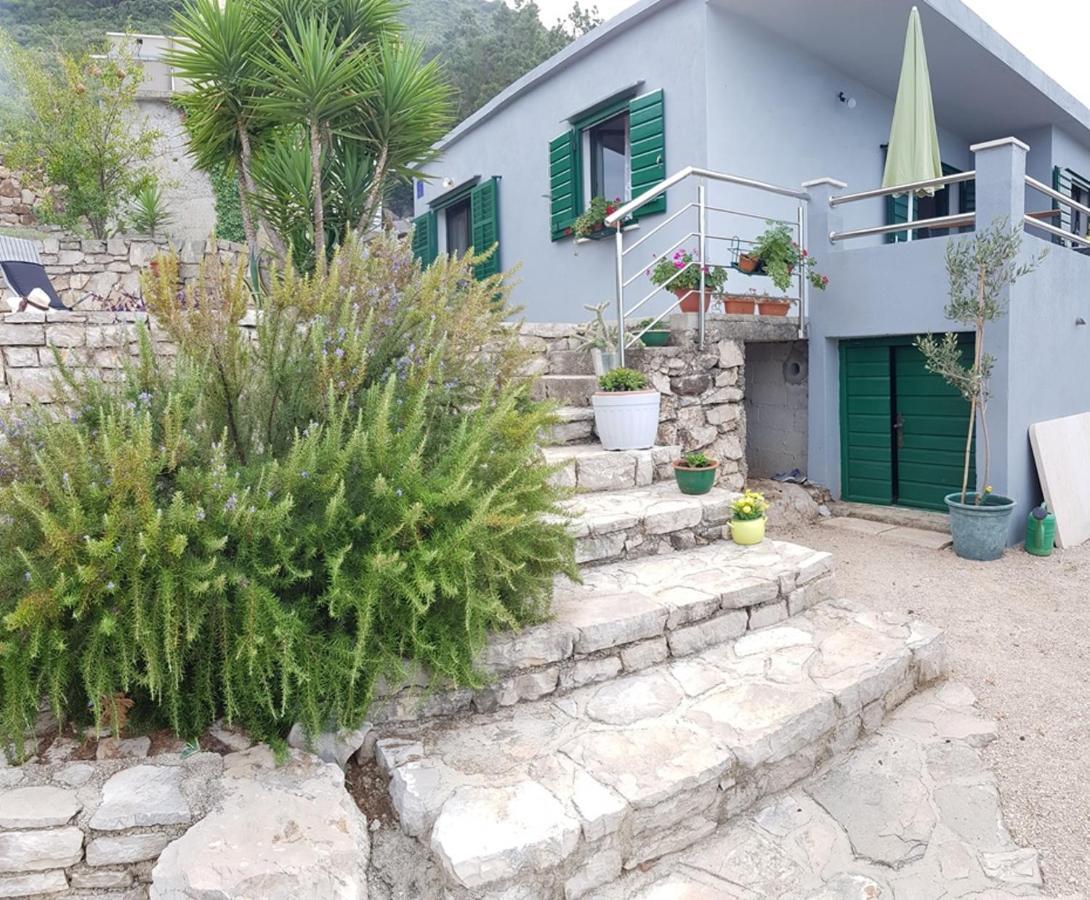 Holiday House Jakov Gdinj エクステリア 写真