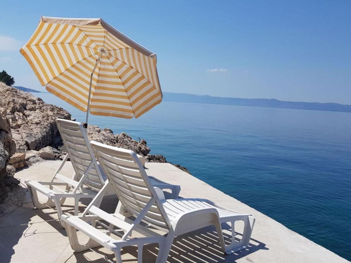 Holiday House Jakov Gdinj エクステリア 写真