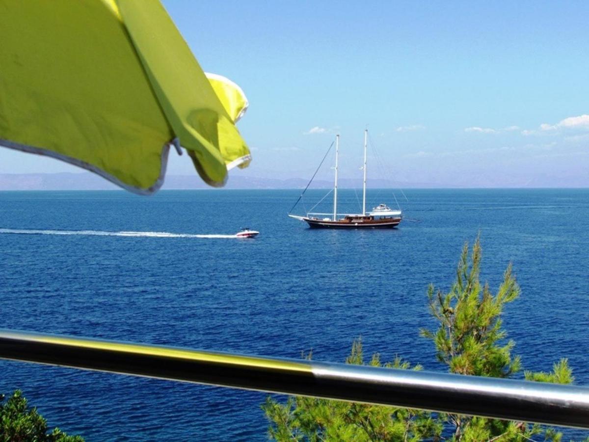 Holiday House Jakov Gdinj エクステリア 写真
